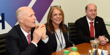 Florida Governor Rick Scott, Dr. Vicki Rabenou (StartUp Nation Ventures), A.J. Ripin (Startup Nation Ventures) and various leaders discuss the Innovation Alliance at the Israel Innovation Authority Headquarters in Tel-Aviv on 12/5/17.